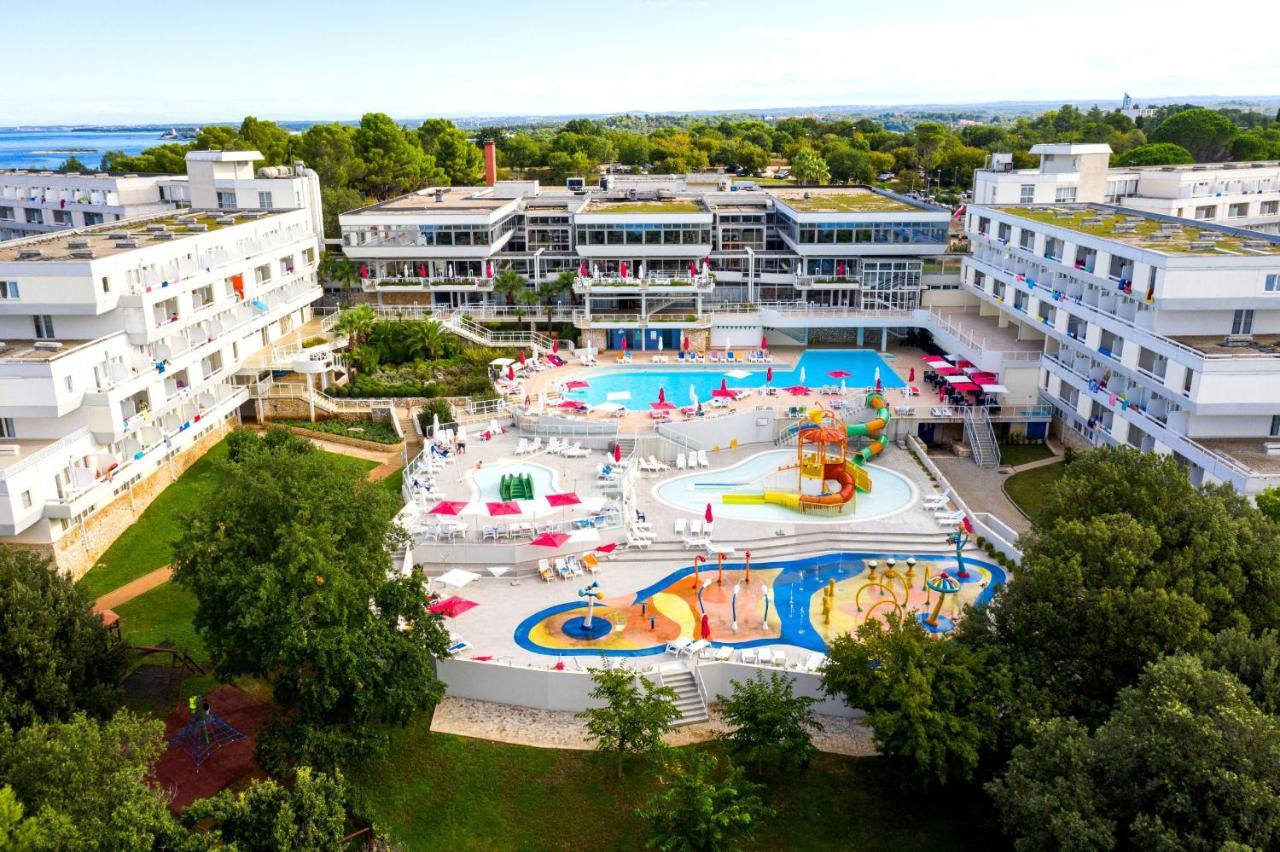 Hotel Delfin Plava Laguna Mugeba Ngoại thất bức ảnh