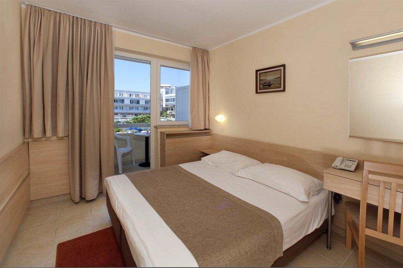 Hotel Delfin Plava Laguna Mugeba Ngoại thất bức ảnh