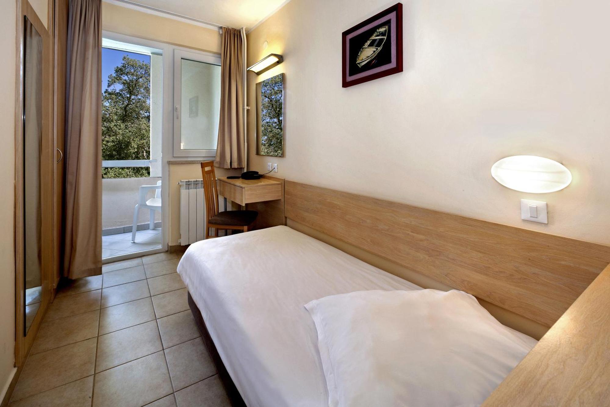 Hotel Delfin Plava Laguna Mugeba Ngoại thất bức ảnh