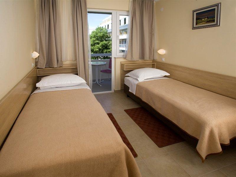 Hotel Delfin Plava Laguna Mugeba Ngoại thất bức ảnh