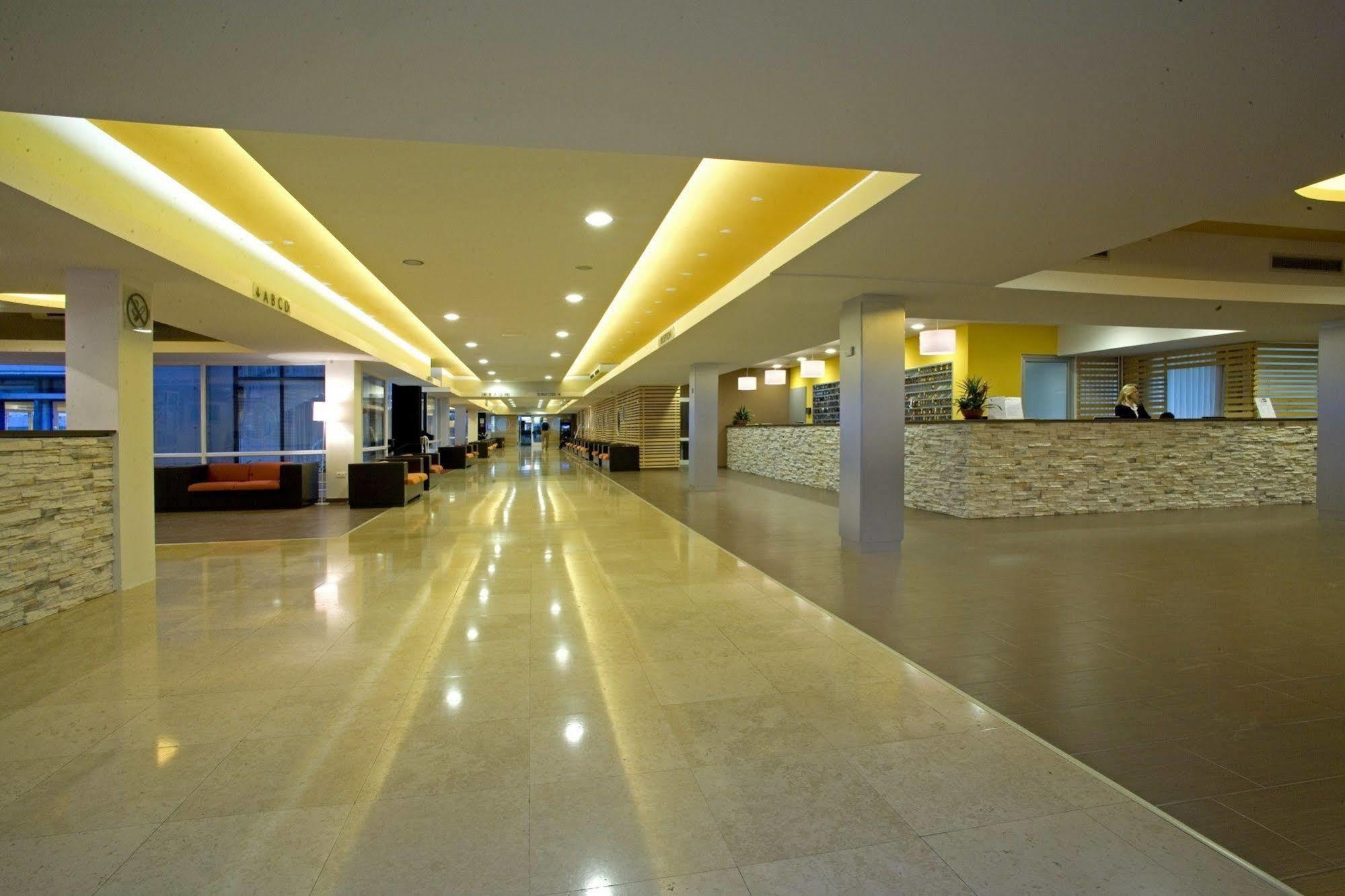 Hotel Delfin Plava Laguna Mugeba Ngoại thất bức ảnh