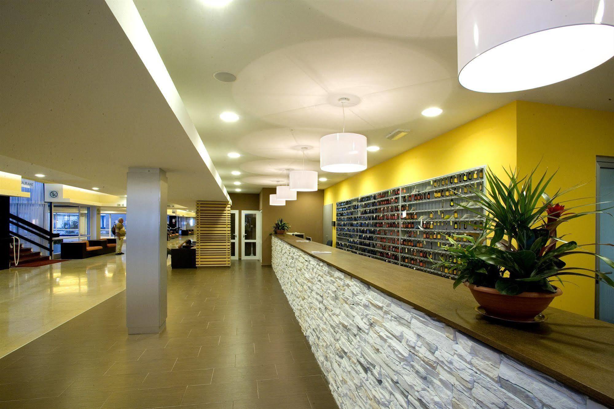 Hotel Delfin Plava Laguna Mugeba Ngoại thất bức ảnh