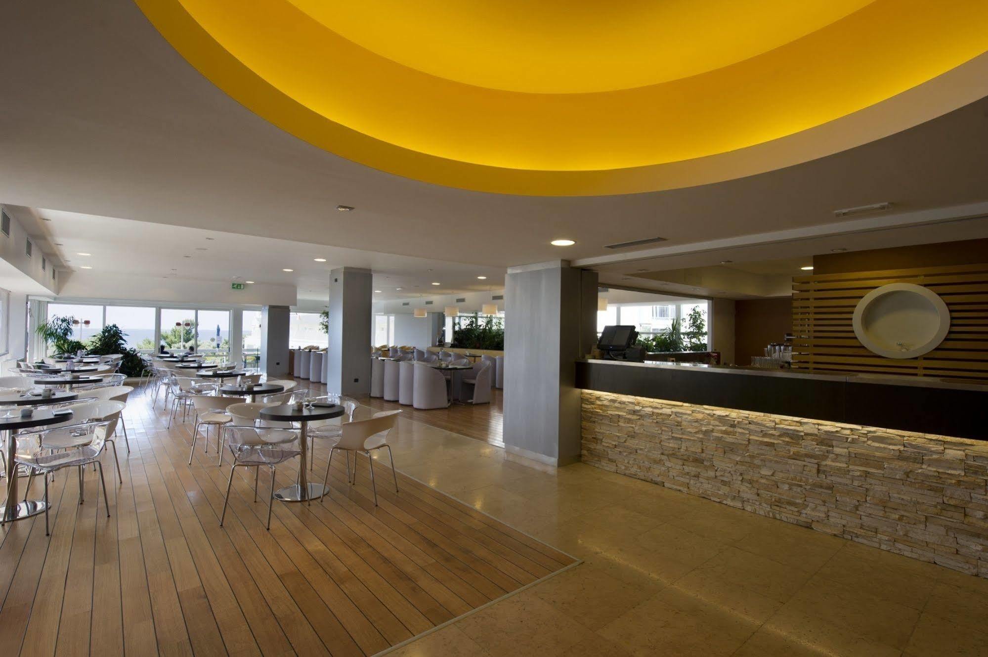 Hotel Delfin Plava Laguna Mugeba Ngoại thất bức ảnh